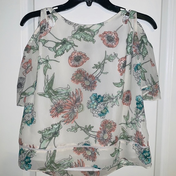 Brand new floral blouse - Picture 1 of 4